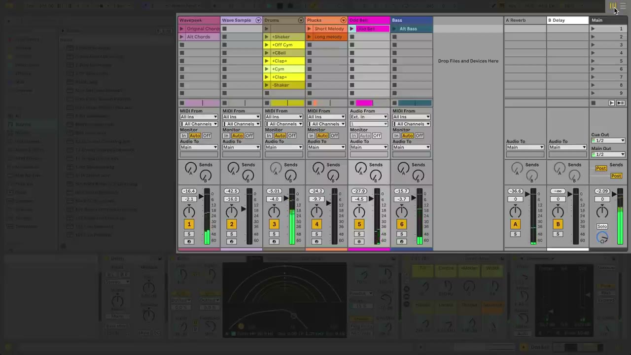 Session View with clip slots, tracks, return tracks, and mixer controls